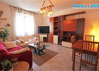 3 locali arredato con box - Veveri