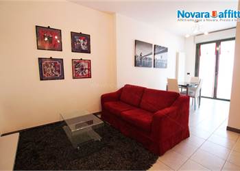 Bilocale arredato con box - Porta Mortara