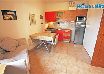 Monolocale arredato - Porta Mortara