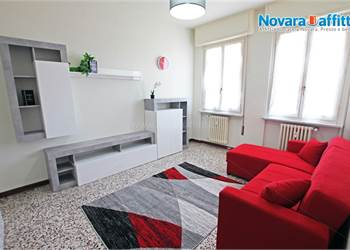 2 locali arredato con box - Sant'Antonio