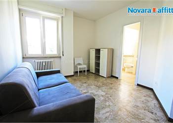Monolocale + servizi arredato - Porta Mortara